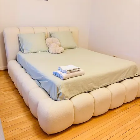 Lux Haven Designer Flat In The Heart Of