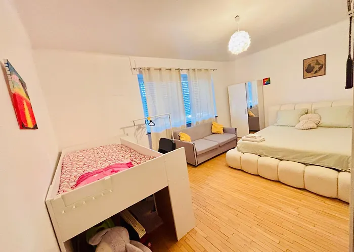 Lux Haven Designer Flat In The Heart Of *